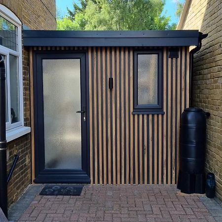 Self-Contained Annex, With Parking. Apartment Sittingbourne Exterior photo